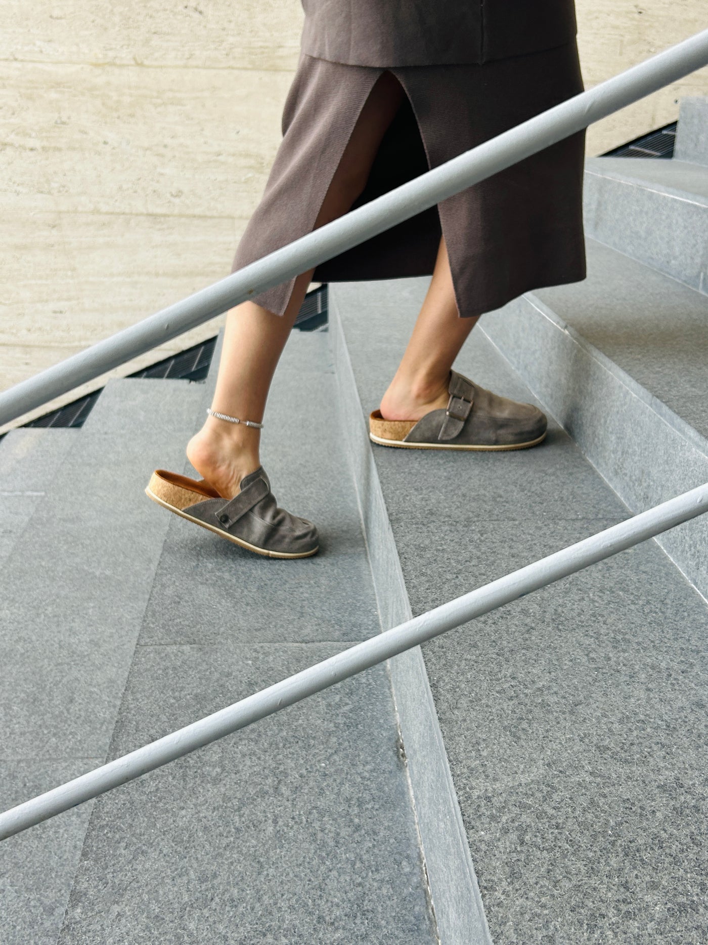 COLUMBA PIEL GAMUZA GRIS